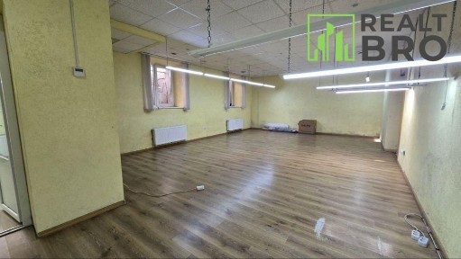 Оренда приміщення під швейний цех/танці, 100 м2