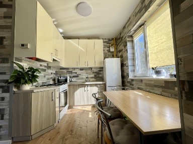 Однокімнатна квартира з ремонтом поруч з лісом, податок 2%, Газ