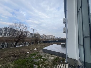 Таунхаус без ремонту/велика ділянка/вихід до озера/Гатне/130 тис $