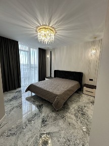 Оренда 2к новобудови з паркомісцем <a href='/newbuilding/9088/view/zk-kyiv-sky'>Kyiv Sky</a> Київський майдан