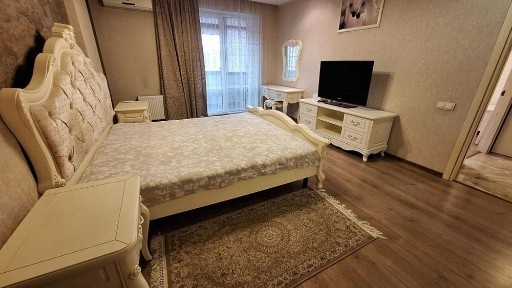 в. Стрийська Продаж кваритири з гаражем