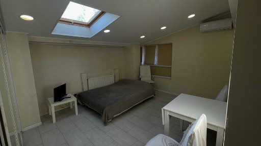 Студия, центр Харькова. Сдам посуточно квартиру, м. Научная