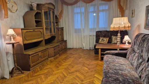 метро Лук'янівська вул. Білоруська, 21 Однокімнатна СВІТЛО ЗАВЖДИ Є !