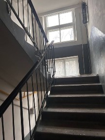 2-х кімнатна квартира в центрі по вул. Небесної Сотні