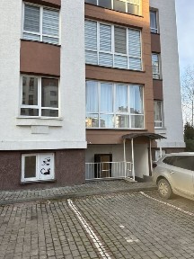 Продається комерційне приміщення від власника