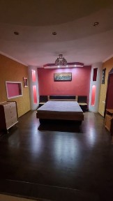 Продаж пів будинку в Києві Лівобережна Микільсько-Слобідська без%