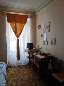 Продам просторную квартиру на Нежинской в жилом состоянии