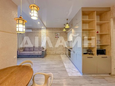 Краща пропозиція! 2кімн. квартира у закритому комплексі. Центр міста!