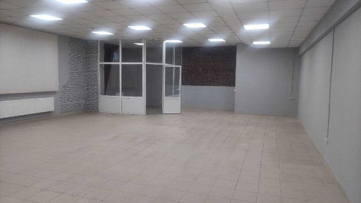 Офіс в центрі з автономним опаленням