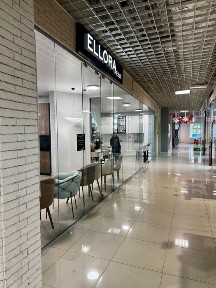 Продаж комерційного приміщення в працюючому ТЦ