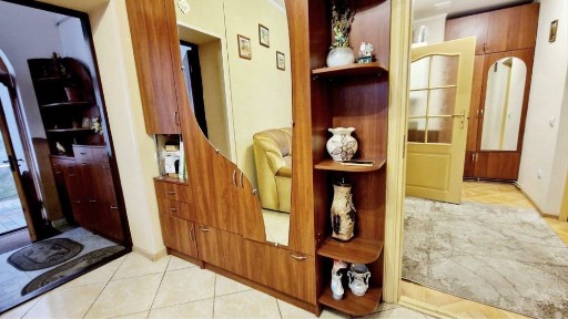 Продається двоповерховий будинок