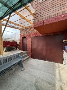 Частина будинку в районі вул. Дворецької