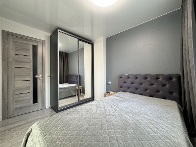 3-Кімнатна. Здолбунів. вул. Б. Хмельницького. Центр.