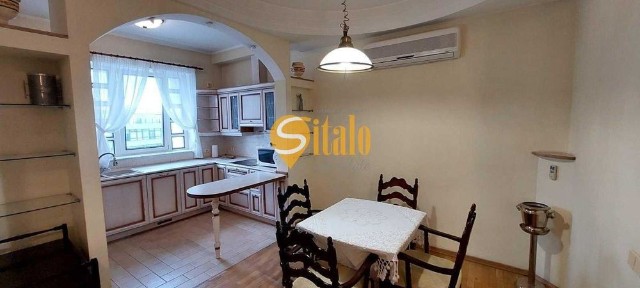 Оренда 3-кімнатної квартири в Печерському районі