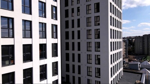 Продаж 2 кімнатної квартири/64 м. кв./ р-н Центр