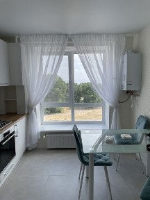 Здам 2 кімнатну квартиру з видом на Дніпро з сучасним ремонтом