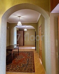 Продаж 3-кімнатна квартира Харківське шосе, метро Дарниця