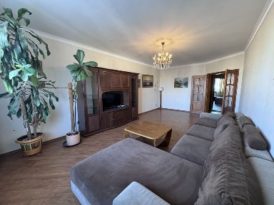 Квартира 3К Голосіївський пр 68 Васильківська Голосіївська Деміївська