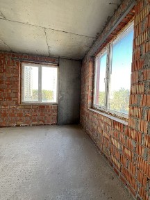 Трикімнатна квартира в заселеному будинку! 58000$