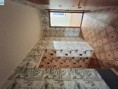 Продається 2-кім. квартира за адресою вул. Милославська, 16