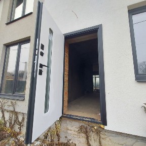 Будинок з міськими комунікаціями