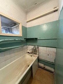 3-кімнатна квартира, цегла, 4 поверх, Поділ