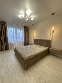 Однокімнатна квартира на Щасливому