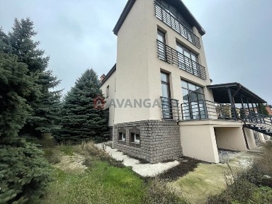 Продам новий сучасний будинок у котеджному містечку Ермолаївка