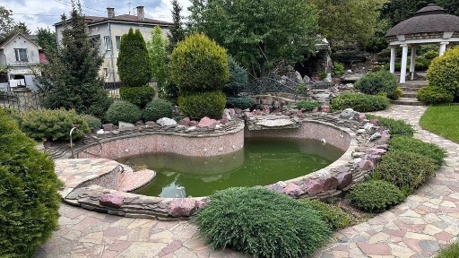 Продаж особняка в центрі міста