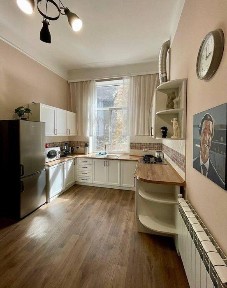 2к. кв. з ремонтом, Центр міста, поруч із парком І. Франка