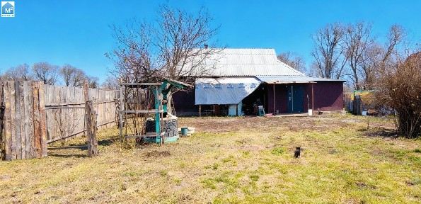 Гарний будинок для життя та господарства в селі Обуховичі (біля річки)