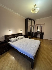 Оренда 3 кімнатної квартири Вул Рильського Пекарська Центр Міста Львів