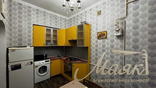 ОРЕНДА 2х кімн. кв. по пр. Соборному (в р-ні Металургів)