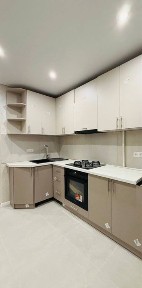 Продам 2х кімнатну квартиру з ремонтом, р-н Жадова