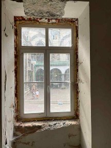 Фасадне приміщення, біля площі Ринок, 50 м2