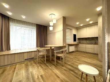 Київ, Шевченківський, вулиця Золотоустівська 25