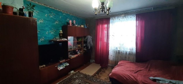 Продам трьох кім. АО, квартиру, крошня, Покровська