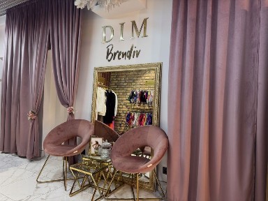 Суборенда шоурум, оренда магазина, шоурум українських брендів