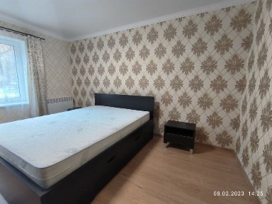 Оренда 1 кім. Шкільний ( майже Центр)