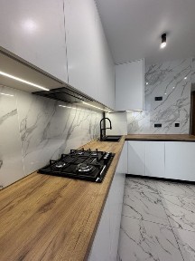 1к квартира з новим ремонтом! Газ! Без комісії!