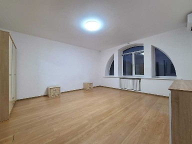 Центр • Світло 24/7 • Автономка • 2 кім. + студія • Двір • Парковка