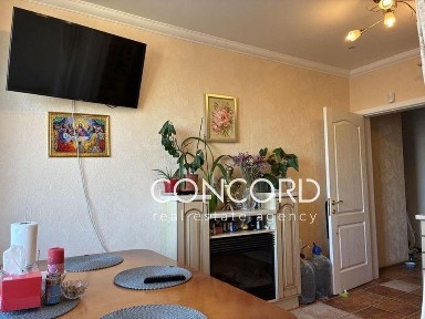 Дарниця, ДВРЗ. Продам 1к Алматинська вул., 39-А