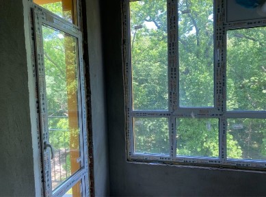 Продається 1 кім. кв на Професора Шульги