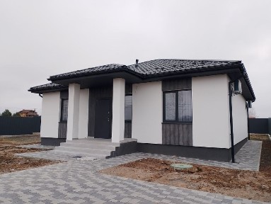 Продажа дома 100 м², Шкільна