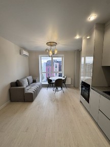 Продам квартиру на Студентській