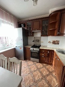 Продаю 2-кімнатну квартиру, вул. Вербова