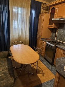 Дво кімнатна квартира у тихому районі!