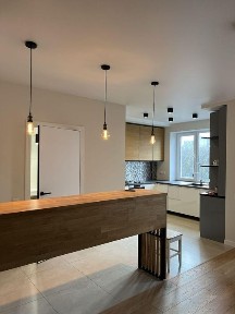 Продається квартира 3-кімнатна на вул. Чернігівська