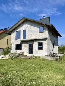 Продаж будинку у Бірках