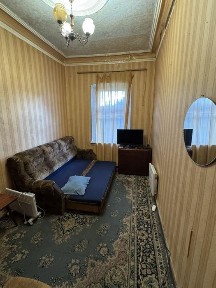 Центр, Січьових Стрільців 58, Власник